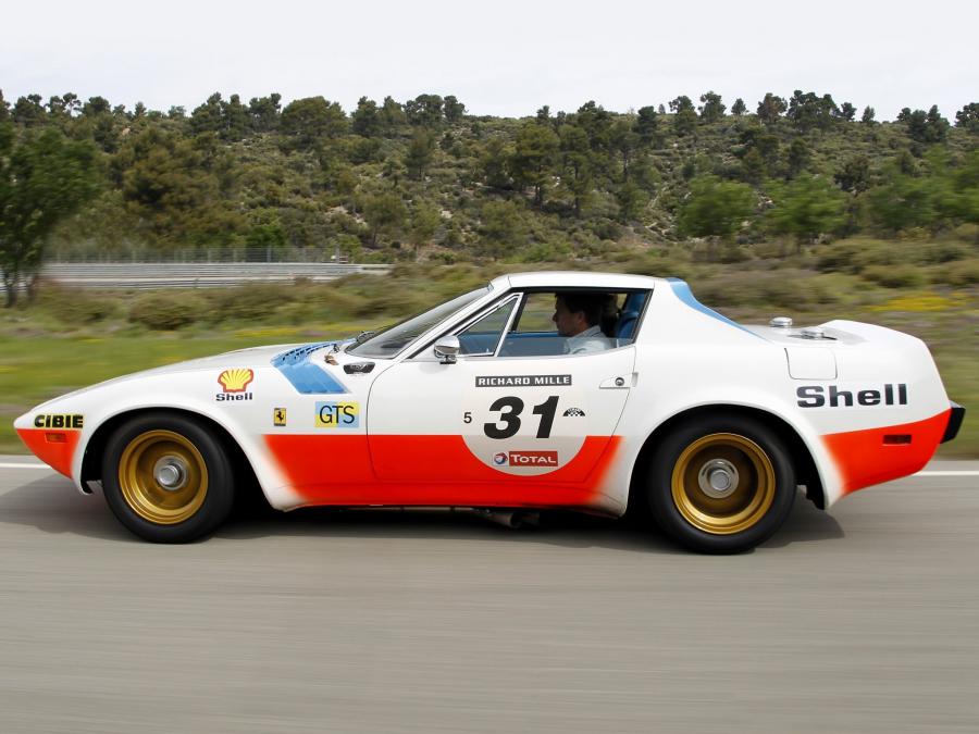  Ferrari 365 GTS/4 NART Spyder Competizione 1972 года  (фото 2 из 16)